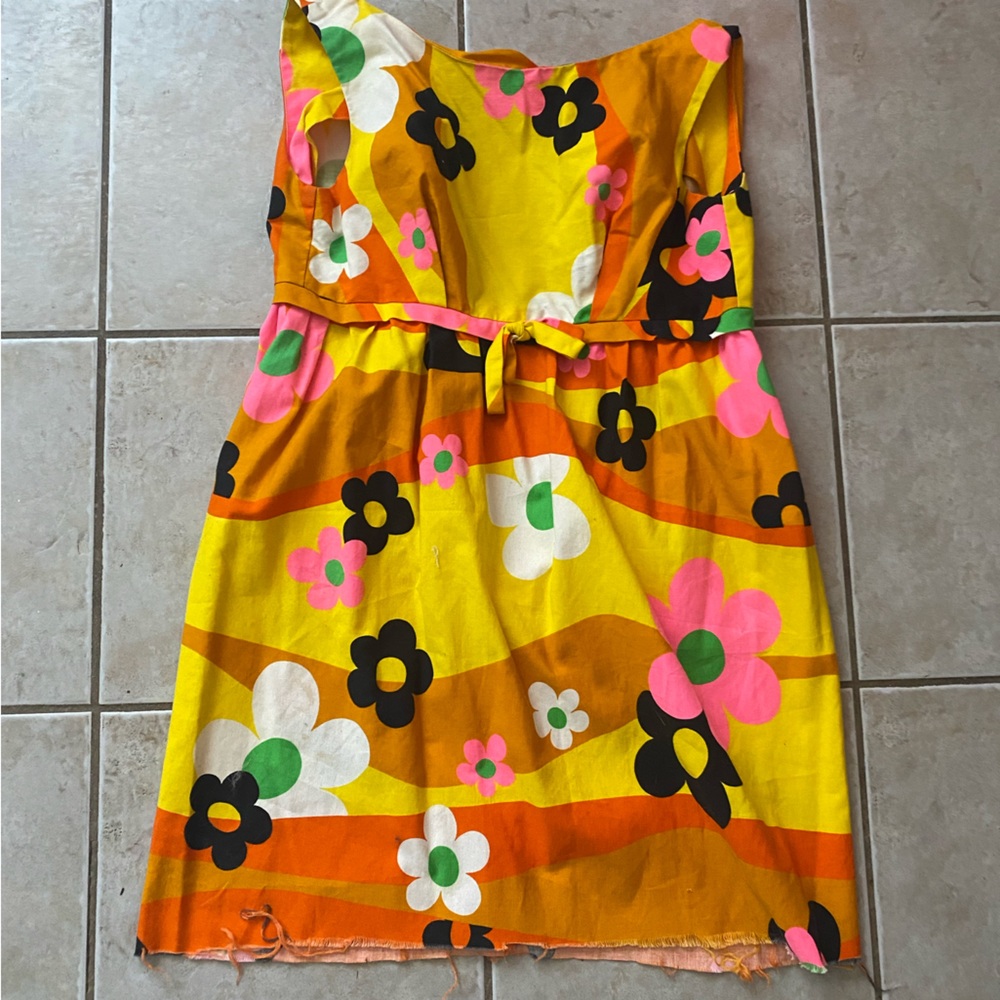 Vintage pop art floral neon 1950s Hawaiian dress